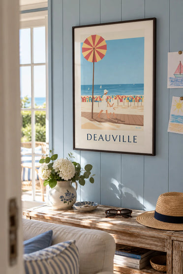 Poster of a mother and little girl on the Planches of Deauville: framed on the wall