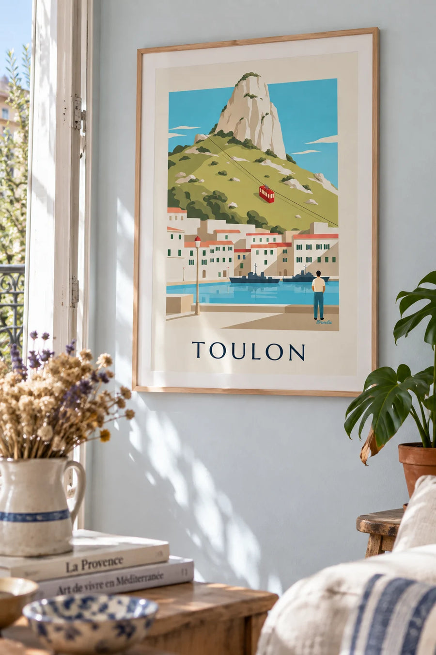 Affiche téléphérique du mont Faron au-dessus de Toulon : encadrée au mur