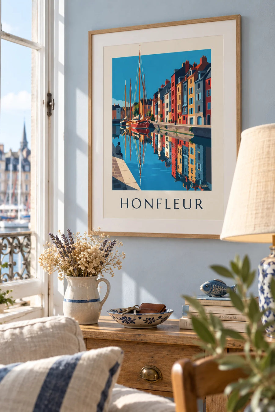 Affiche voiliers et façades colorées du Vieux Bassin de Honfleur : encadrée au mur