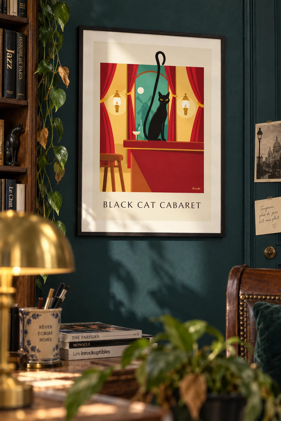 Poster of the Le Chat Noir cabaret and its black cat in Montmartre: framed on the wall