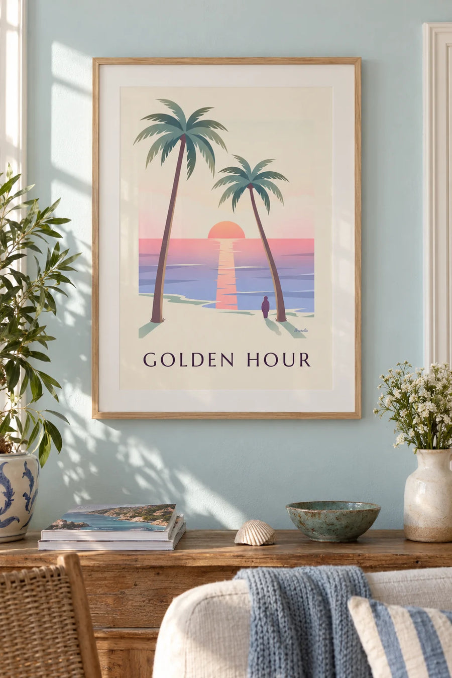 Affiche palmiers au coucher du soleil sur une plage tropicale : encadrée au mur