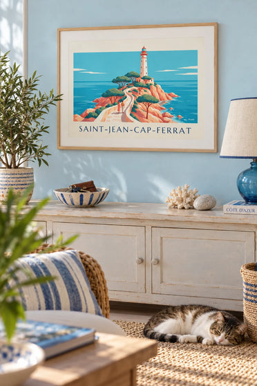 Affiche phare de Saint-Jean-Cap-Ferrat sur sa pointe rocheuse : encadrée au mur